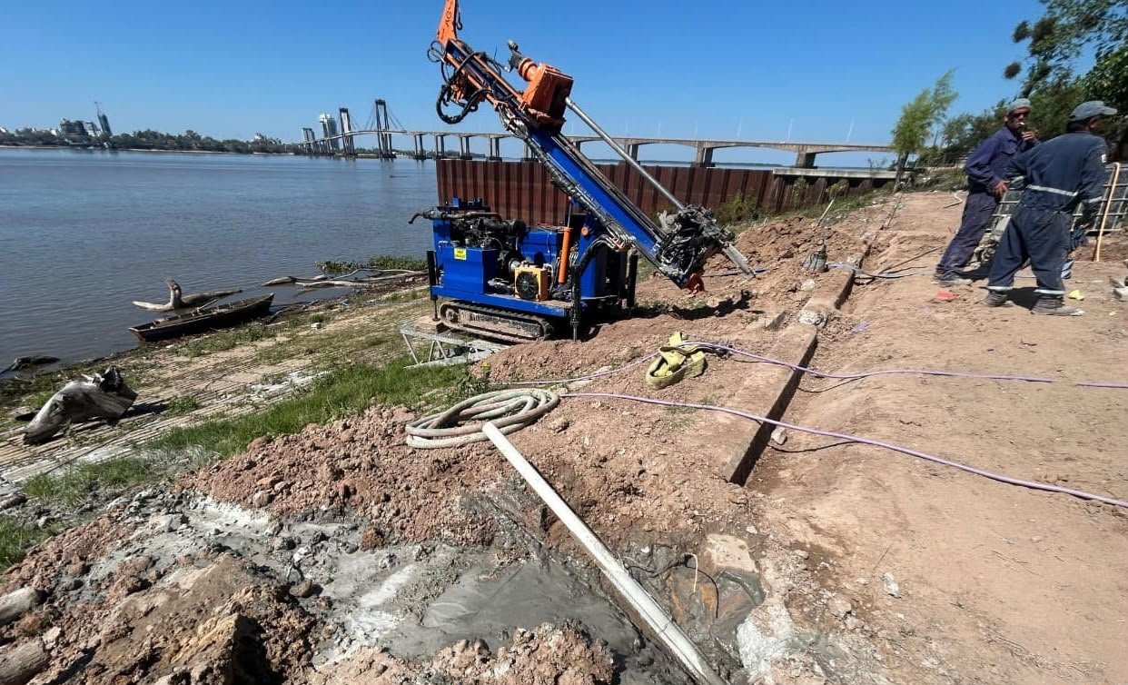 Avanzan las obras de protección de la costa en San Pedro Pescador y prevén finalizarlas en dos meses